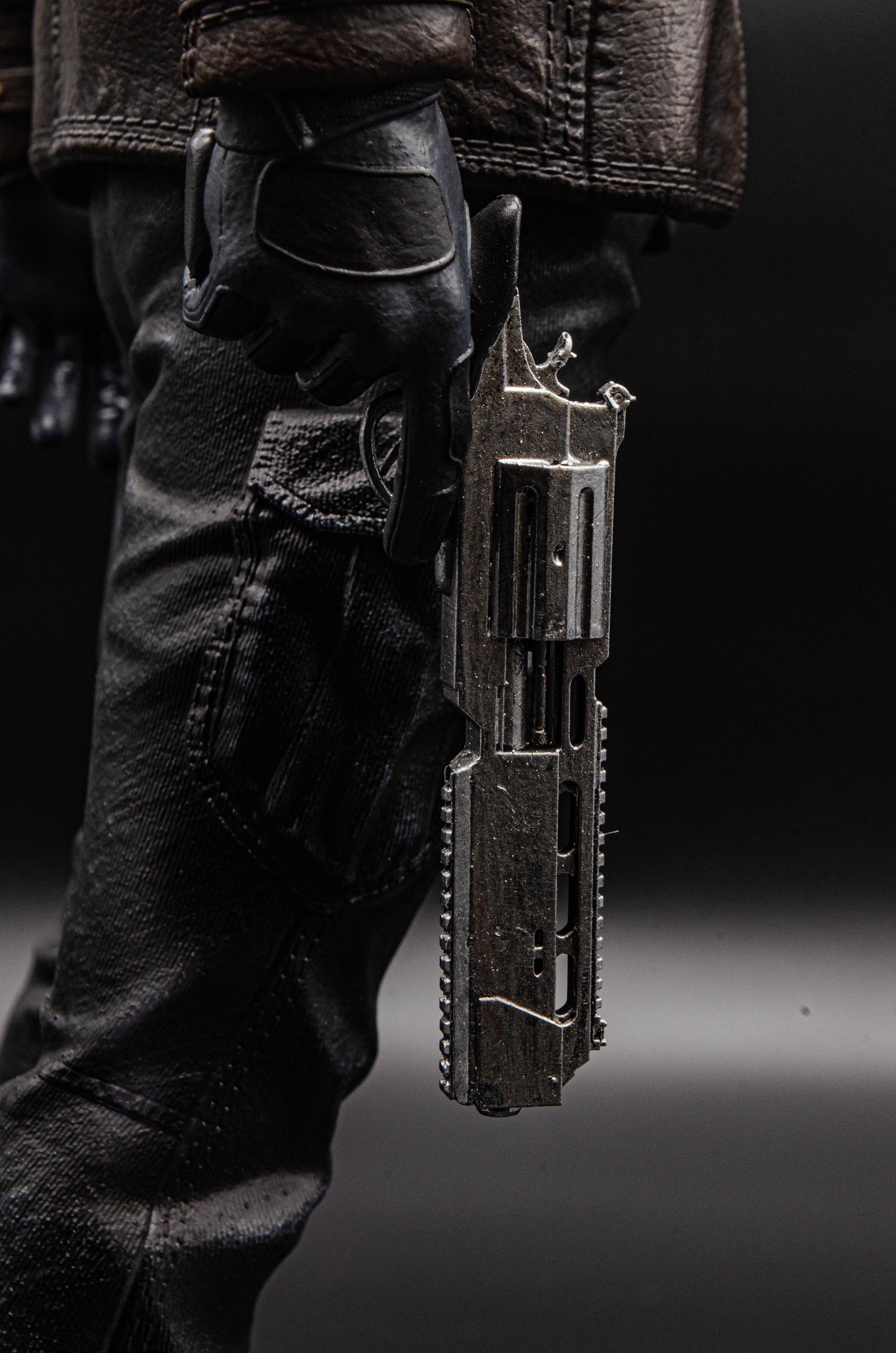 レオン・ケネディ – 30cm バイオハザード レクイエム スタチュー