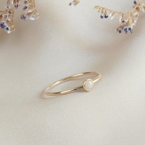 Tiny Opal Minimalist Ring, Dainty Gold Silver Ring, Stacking Gemstone Ring, Gold Dainty Natural Opal Ring, Tiny Minimalist Stacking Ring 3mm
