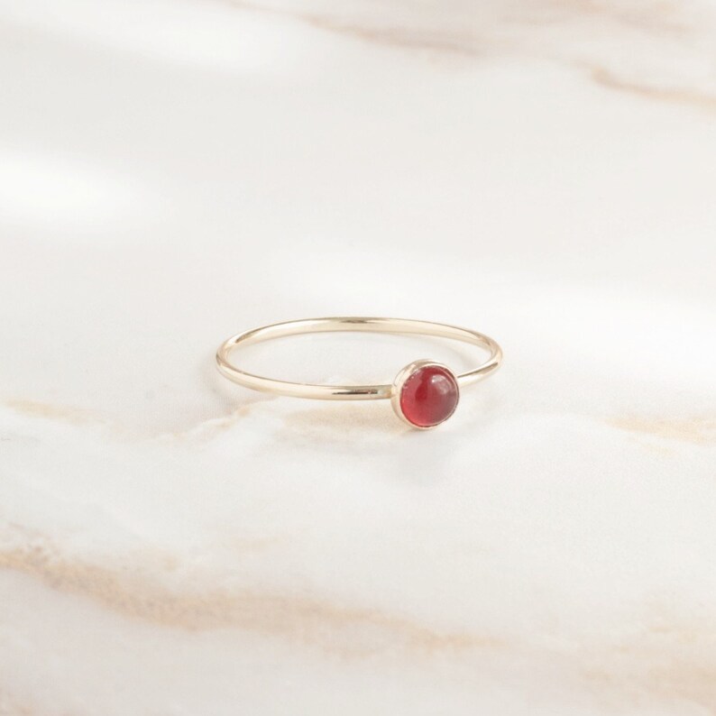 Minimalist Carnelian Ring, Dainty Gold Ring, Stacking Ring, Silver Gemstone Ring, Gold Carnelian Ring, Tiny Minimalist Ring Gift for Her 4mm immagine 6