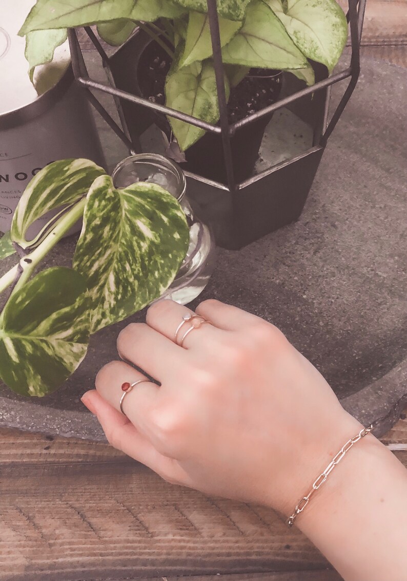 Minimalist Carnelian Ring, Dainty Gold Ring, Stacking Ring, Silver Gemstone Ring, Gold Carnelian Ring, Tiny Minimalist Ring Gift for Her 4mm immagine 9
