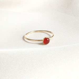 Minimalist Carnelian Ring, Dainty Gold Ring, Stacking Ring, Silver Gemstone Ring, Gold Carnelian Ring, Tiny Minimalist Ring Gift for Her 4mm immagine 5
