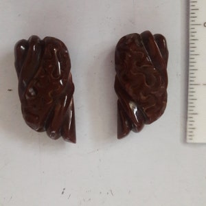 Vint Chocolate Bakelite Fur/Dress Clips