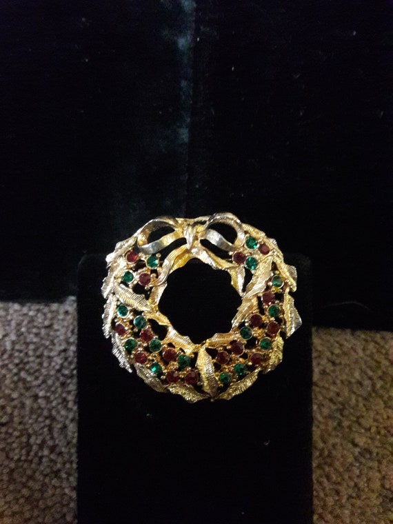Vint EISENBERG ICE Gold-tone Rhinestone Wreath Pin