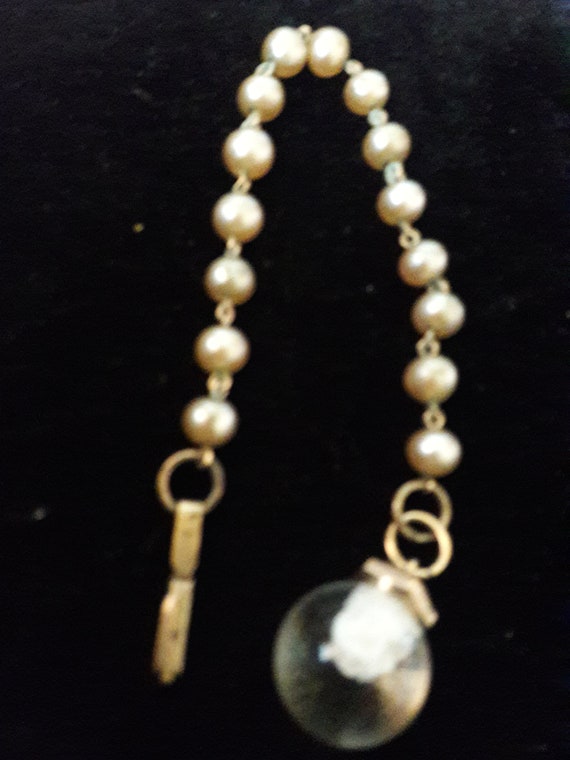 Vint OLEET Faux Pearl bracelet w/ OLEET Acrylic M… - image 1