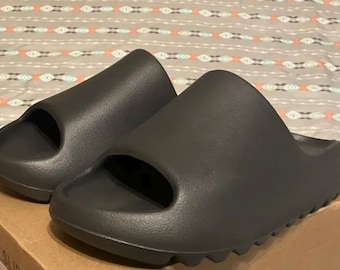 BRAND NEW Men’s Designer Slides