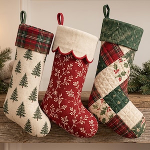 Christmas Stocking Sewing Pattern PDF, 5 Sizes, Scalloped Cuff, Quilted Patchwork (Digital Download)