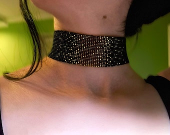 Collana girocollo con perline nere e oro – Gioiello distintivo Notte stellata, regalo per donna