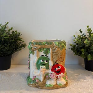 Maceta de cerámica vintage de M&M's, maceta con forma de caramelo Mars, maceta con personajes de MM's, decoración de dulces original, maceta de cerámica vintage de MM's