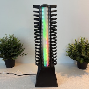 Soporte para CD vintage con luz de plasma, lámpara de torre para CD de plasma vintage, estante para CD iluminado con efecto de plasma RGB, luz reactiva al sonido Y2K