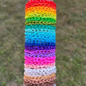 Rainbow Loom Bracelet - Solid Color Single Chain
