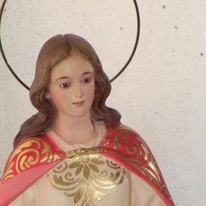 Santa Luzia, estátua de Santa Luzia de Siracusa. Olhos de vidro. Estátua religiosa. Santos de Olot. Estátua antiga e vintage.