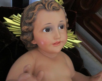 Antiguo niño Jesús con ojos de cristal. Figura religiosa datada 1960 hecha de escayola