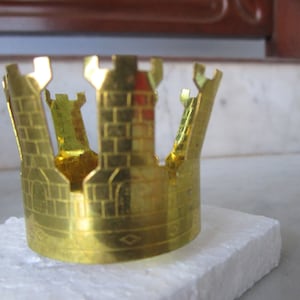 Golden crown for Virgins and Saints and Saints Corona Condal. Crown Religious Images