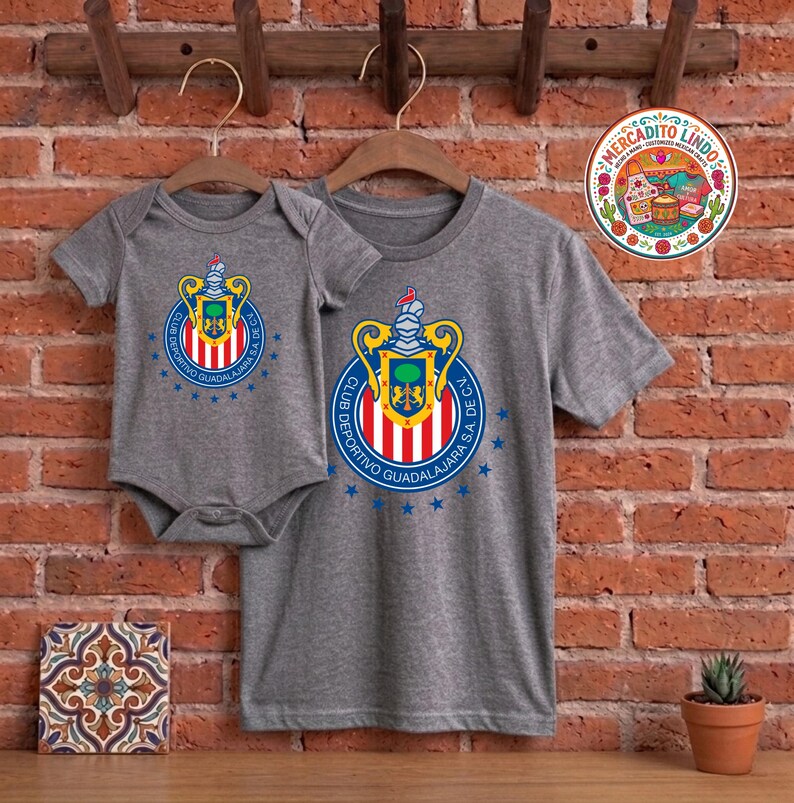 Chivas Guadalajara Matching Outfits | Mexican Soccer Fan Shirts | Mercadito Lindo immagine 5
