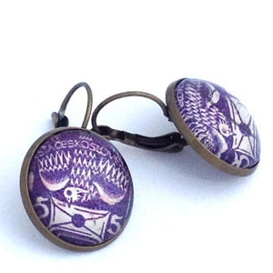 1920s Purple Dove Stamp Carrier Pigeon Czechoslovakian Postage Stamp Jewelry Vintage Postage Stamp Earrings French Clip Earrings imagem 2