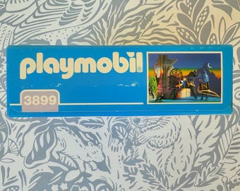 1998 Playmobil 3899 Hooded Knight Rider Set: Enchanted Woods, New