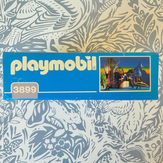 1998 Playmobil 3899 Hooded Knight Rider Set: Enchanted Woods, New