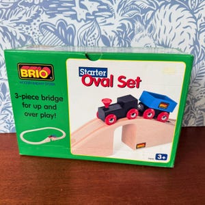Vintage Brio Wooden Railway Starter Oval Set 33020 | Made in Sweden 1997 NIB NOS | 15-Piece Train Set w 3-Piece Bridge | Classic Train Set