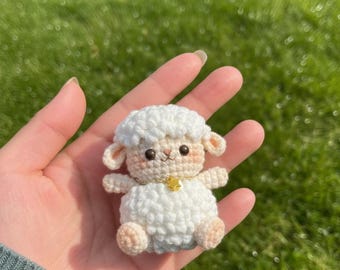Kawaii Schaf Taschenanhänger, weiche Wolle Schlüsselanhänger, anpassbare Schaf Dekor, gehäkelte Taschenanhänger