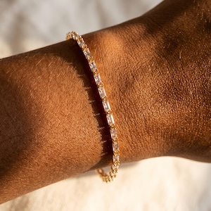 Baguette Tennis Bracelet Gold, Dainty Baguette Diamond Bracelet for Women, Minimalist Wedding Jewelry, Bridesmaid Gift, Stackable Bracelet