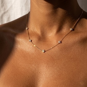 14k Gold Clover Station Necklace, Dainty Diamond Flower Choker, Minimalist Floral Jewelry for Her, Bridesmaid Gift, Tiny Clover Charm