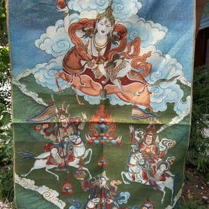 Yoga gift Vintage Bodhisattva Thangka Tapestry MeditatioTibetan Buddhist scriptures Thangka Painting,Wall hanging Buddist Art for Meditation