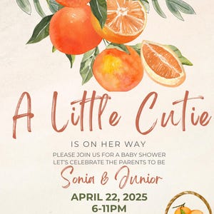 Könnte beinhalten: Babyparty-Einladung mit Aquarell-Orangen und grünen Blättern. Der Text lautet "A Little Cutie Is On Her Way" mit Details zur Veranstaltung, einschließlich Datum, Uhrzeit und Ort. Ein Korb mit Orangen befindet sich in der unteren rechten Ecke.