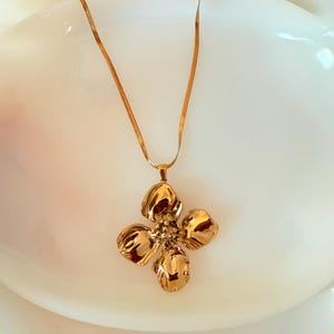 Stainless steel necklace