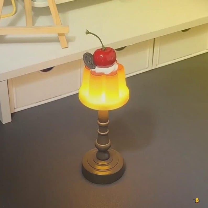 Cute Pudding Table Lamp
