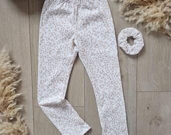 Leggings und Scrunchie | Leo-Print | Größe 110
