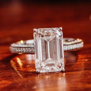 4.50 Carat Emerald Cut Moissanite Engagement Ring – Solitaire with Pave Band in White Gold, Vintage Inspired Bridal Jewelry for Her