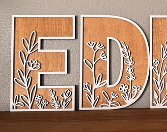 Florales Kinderzimmer Namensschild - Personalisierte Holzbuchstaben mit Blumenmuster