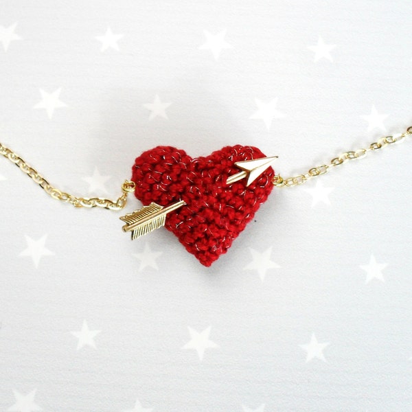Necklace crochet red heart and gold arrow.. Wedding necklace