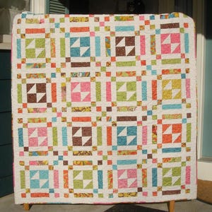 Motif de courtepointe pour gâteau en couches fantaisies papillon - PDF facile à télécharger instantanément - Taille de jeté