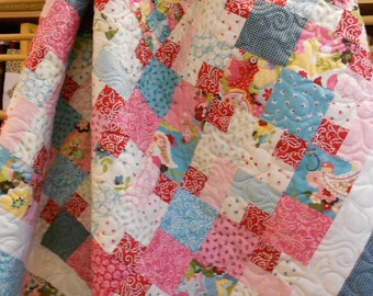 Quilt Pattern -  Candy Corners -  Multiple Sizes - Layer Cake & Fat Quarter Friendly PDF INSTANT DOWNLOAD -  Easy