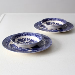 vintage Japanese Blue Willow plates and bowls 4 pc set