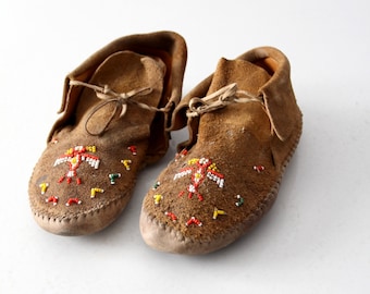 vintage beaded suede moccasins, Guilmax booties