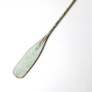 remo de madera pintado vintage