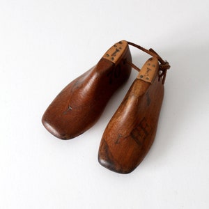 antique children&#39;s shoe forms, wooden cobbler&#39;s foot lasts