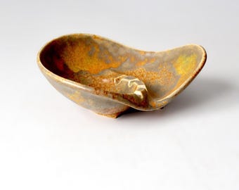 Cenicero de cerámica Haeger vintage / plato de esmalte de lava de mediados de siglo