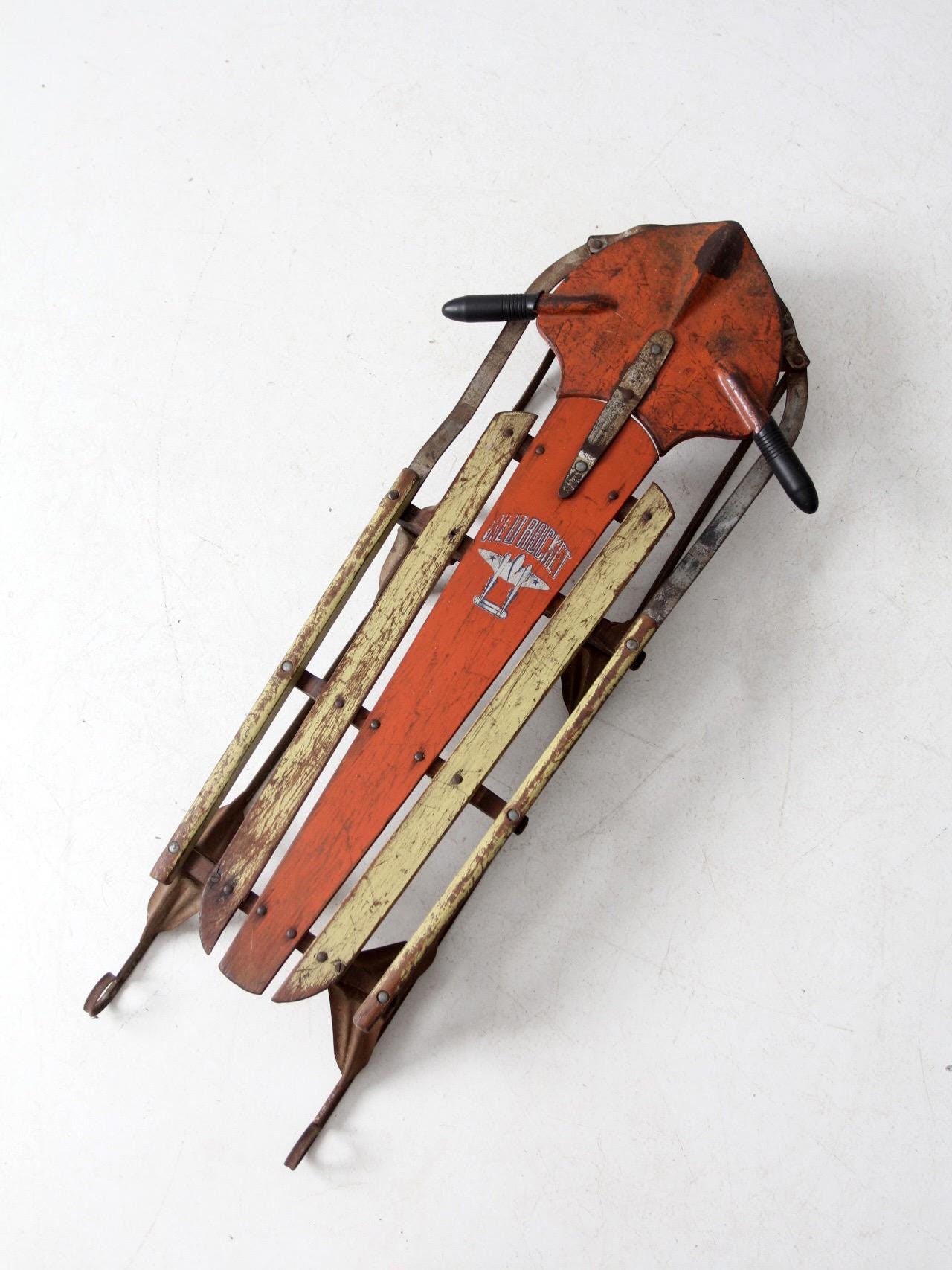 Supreme sled redソリ スレッド レッド インテリア 未使用 展示 Supreme Sled – Underground Closet LLC