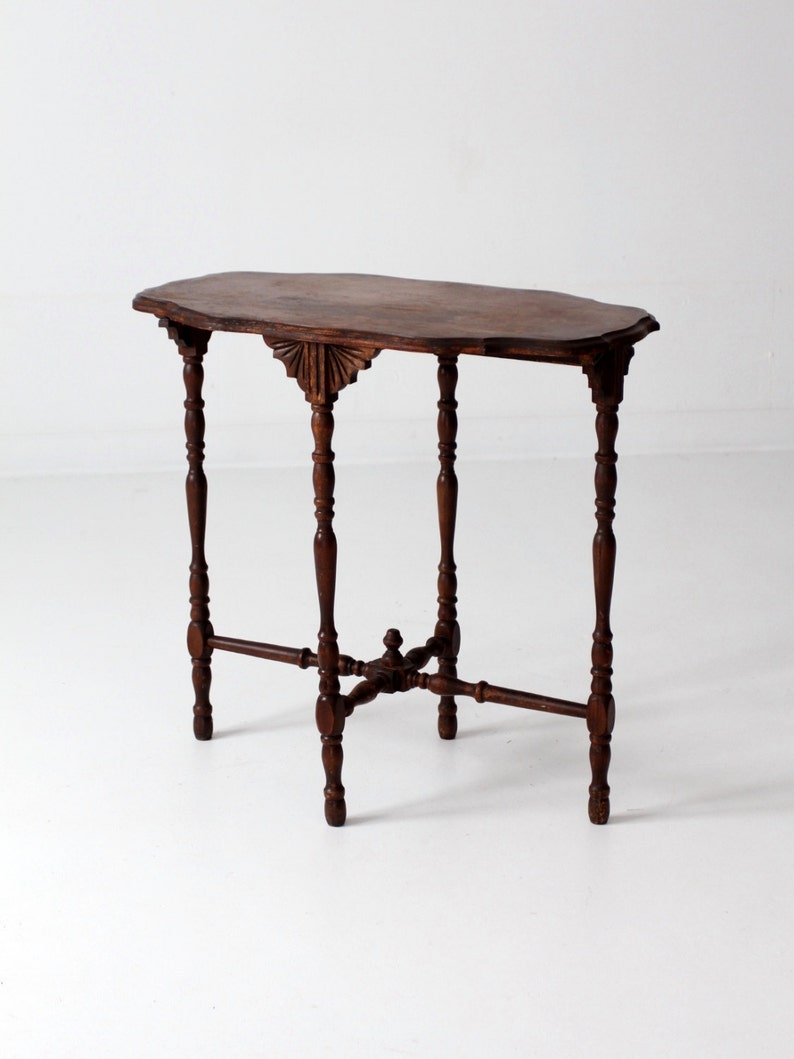 Antique Accent Table Turned Leg Side
