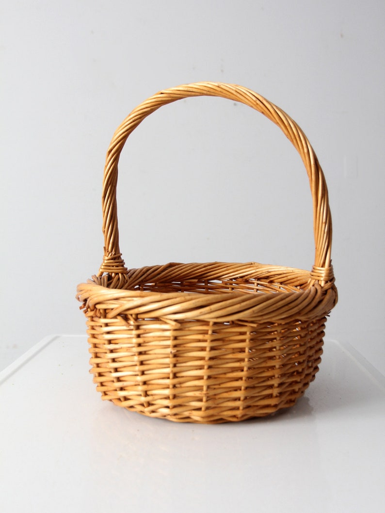 vintage wicker basket image 4