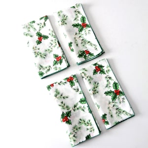 vintage Christmas napkins set of 4