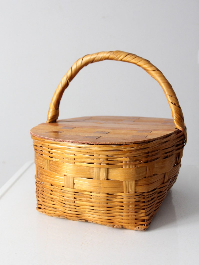 vintage woven picnic basket image 5