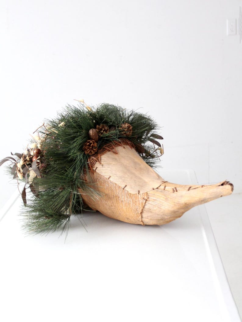 Vintage Large Holiday Cornucopia Display - Etsy
