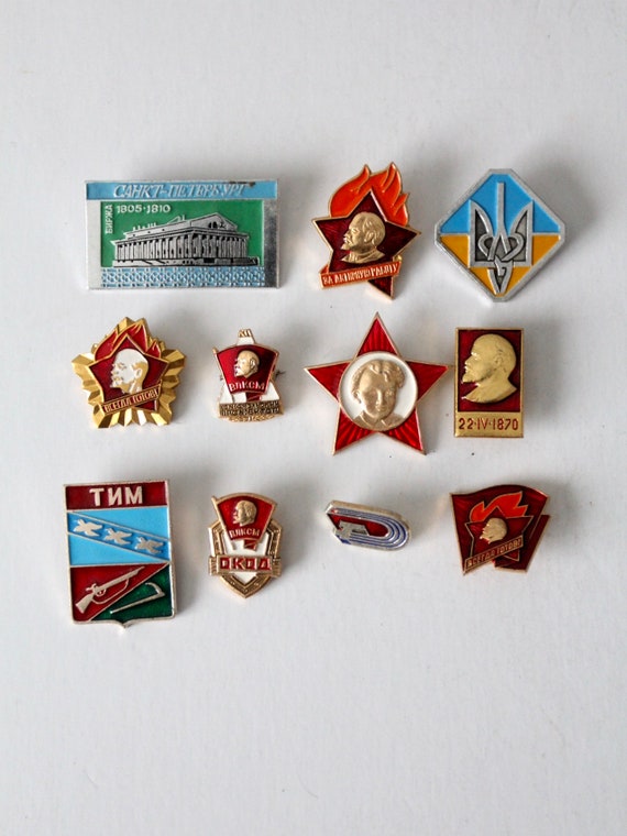 collection vintage Soviet Russian pins - image 4