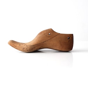 antique shoe last, wooden cobbler&#39;s shoe form