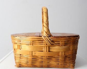 vintage woven picnic basket