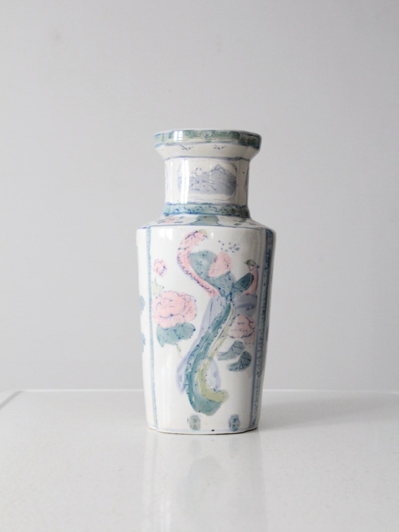 antique Chinese porcelain vase image 2